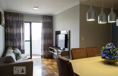 Imagem: O apartamento possui 3 Dormitórios, 1 Banheiro, 1 Vaga na garagem