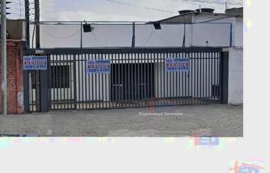 Imagem: A casa possui 2 Dormitórios, 3 Banheiros, 2 Vagas na garagem