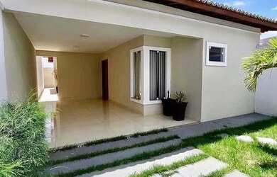 Imagem: A casa possui 3 Dormitórios, 2 Banheiros, 170m² de Área e