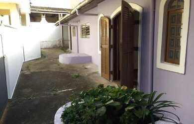 Imagem: A casa possui 2 Dormitórios, 1 Banheiro, 54m² de Área e