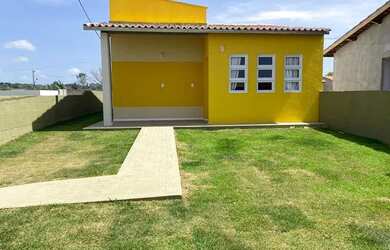 Imagem: A casa em condomínio possui 3 Dormitórios, 2 Banheiros, 1