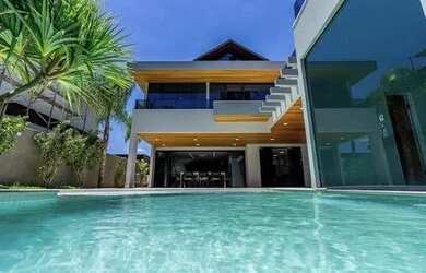 Imagem: A casa em condomínio possui 4 Dormitórios, 5 Banheiros, 5