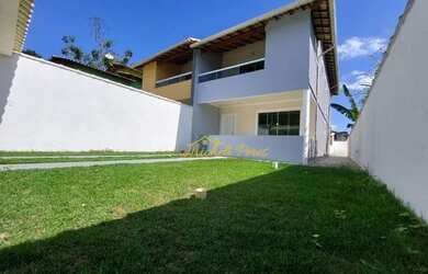 Imagem: Excelente casa duplex meio lote com quintal, varandão com área