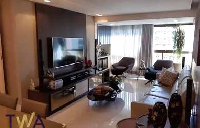 Imagem: O apartamento possui 4 Dormitórios, 5 Banheiros, 3 Vagas na