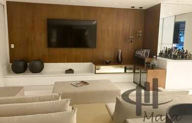 Imagem: O apartamento possui 4 Dormitórios, 2 Banheiros, 5 Vagas na