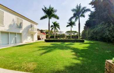 Imagem 3: Casa com 5 suítes para locação no Condomínio Fazenda Boa Vista em...