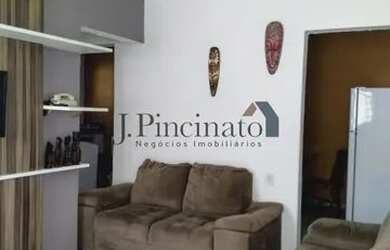 Imagem: A casa à venda possui 3 Dormitórios, 1 Banheiro, 2 Vagas na