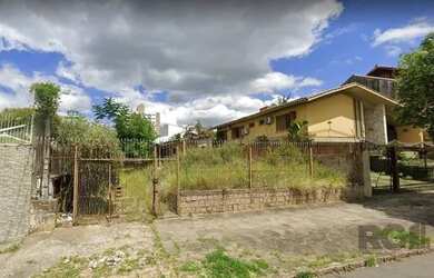 Imagem: O terreno possui 427m² de Área e está localizado em Partenon