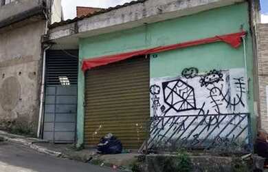 Imagem: A casa possui 2 Dormitórios, 2 Banheiros, 1 Vaga na garagem