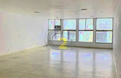 Imagem: O depósito possui 102m² de Área e está localizado em Centro