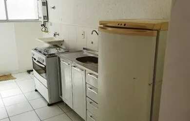 Imagem: O apartamento possui 2 Dormitórios, 1 Banheiro, 1 Vaga na garagem