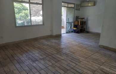 Imagem 11: alugo apartamento 145m na Tijuca, rua Dona Delfina. R$1000,00 de frente