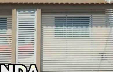 Imagem: A casa possui 4 Dormitórios, 4 Banheiros, 2 Vagas na garagem