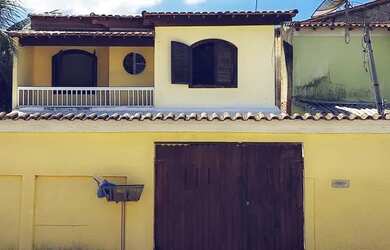 Imagem: A casa possui 2 Dormitórios, 2 Banheiros, 1 Vaga na garagem