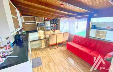 Imagem 7: Venda casa com piscina e salas comerciais locadas no Sambaqui em Imbituba...