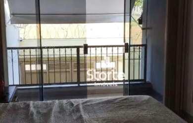 Imagem 11: Casa de esquina estilo sobrado com 3/4 à venda, 245m² por R$ 900.000...