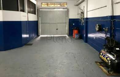 Imagem: A casa possui 3 Dormitórios, 3 Banheiros, 3 Vagas na garagem