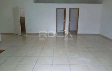 Imagem: O depósito possui 2 Vagas na garagem, 80m² de Área e Imóvel