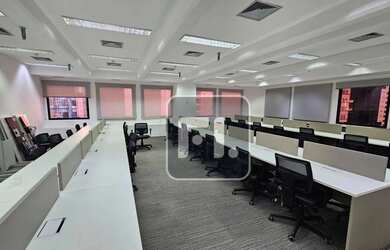 Imagem 1: Conjunto, 200 m² - venda por R$ 3.500.000,01 ou aluguel por R$ 25.965,02/mês...