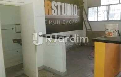 Imagem: O depósito possui 1.000m² de Área e está localizado em