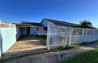 Imagem: A casa possui 3 Dormitórios, 4 Banheiros, 4 Vagas na garagem