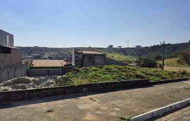 Imagem: O terreno possui 183m² de Área e está localizado em Jardim