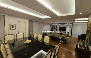 Imagem: O apartamento possui 4 Dormitórios, 4 Banheiros, 3 Vagas na