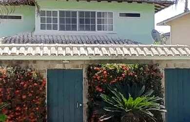 Imagem: A casa possui 4 Dormitórios, 4 Banheiros, 2 Vagas na garagem