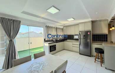 Imagem: A casa em condomínio possui 3 Dormitórios, 2 Banheiros, 2