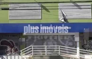 Imagem: O depósito possui 5 Vagas na garagem e 942m² de Área e está