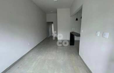 Imagem: A casa possui 3 Dormitórios, 2 Banheiros, 2 Vagas na garagem