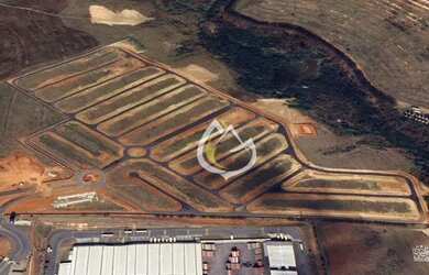 Imagem: O terreno possui 200m² de Área e está localizado em São