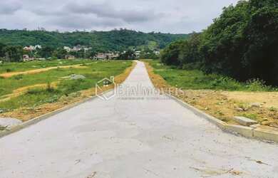 Imagem: O terreno possui 110m² de Área e está localizado em Guaratiba