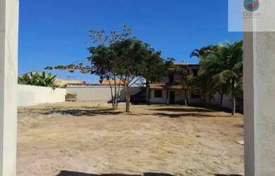 Imagem: A casa possui 1 Banheiro, 4 Vagas na garagem, 70m² de Área