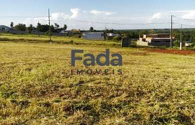 Imagem: O terreno possui 392m² de Área e está localizado em Porto