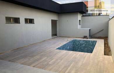 Imagem: A casa em condomínio à venda possui 3 Dormitórios, 3 Banheiros