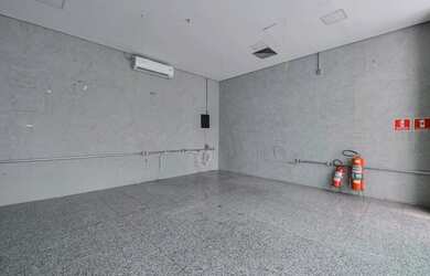 Imagem: O depósito possui 33m² de Área e Imóvel novo e está localizado