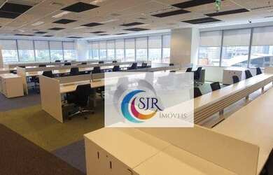 Imagem: O depósito possui 5 Vagas na garagem, 1.831m² de Área e