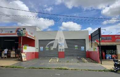 Imagem: A casa possui 1 Banheiro, 10m² de Área e está localizado