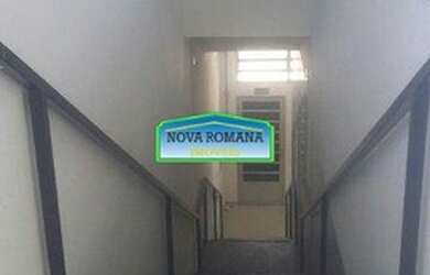 Imagem: O depósito possui 3 Vagas na garagem e 900m² de Área e está