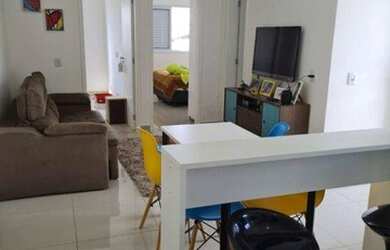 Imagem: O apartamento possui 2 Dormitórios, 1 Banheiro, 1 Vaga na garagem