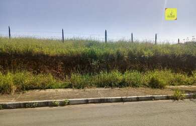 Imagem: O terreno possui 360m² de Área e está localizado em Jóquei