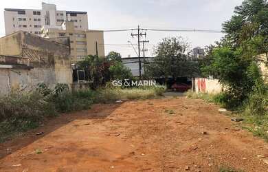 Imagem: O terreno possui 563m² de Área e está localizado em Centro