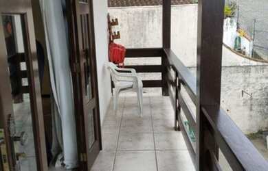 Imagem 9: Casa na Escola Agrícola. Churrasqueira, Imóvel novo, Guarda roupae240m²...