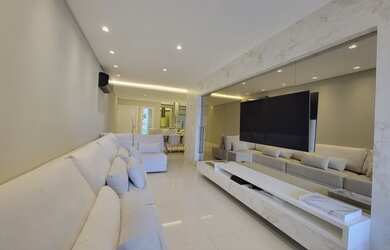 Imagem: O apartamento possui 3 Dormitórios, 3 Banheiros, 2 Vagas na