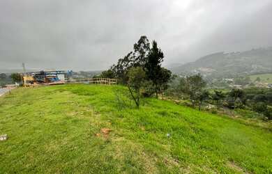 Imagem: O terreno possui 464m² de Área e está localizado em Sítio