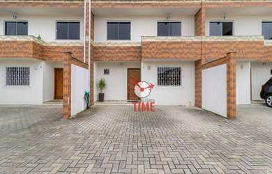 Imagem: A casa em condomínio possui 3 Dormitórios, 3 Banheiros, 2