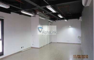 Imagem: O depósito possui 80m² de Área e está localizado em Sítio