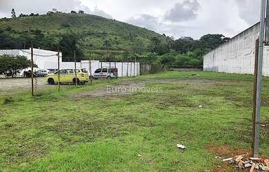 Imagem: O terreno possui 2.443m² de Área e está localizado em Salvaterra