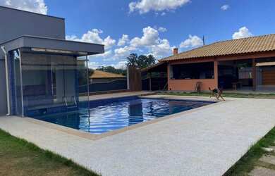 Imagem: A fazenda à venda possui e está localizado em Juatuba, MG